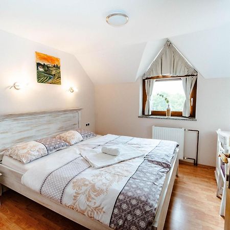 Zelena Oaza - B&B Miklavz pri Ormozu Buitenkant foto