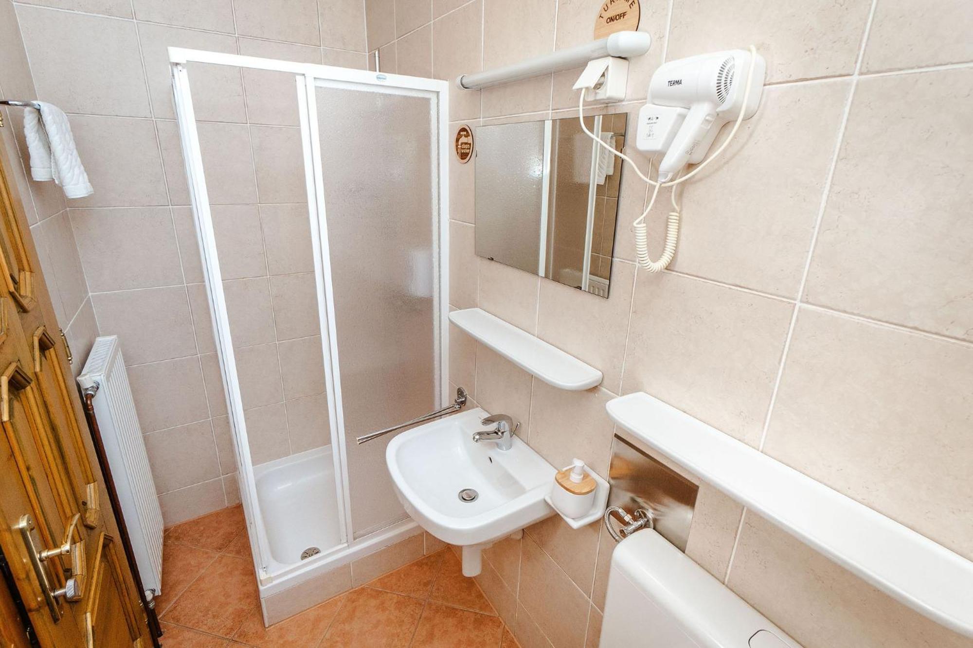 Zelena Oaza - B&B Miklavz pri Ormozu Buitenkant foto